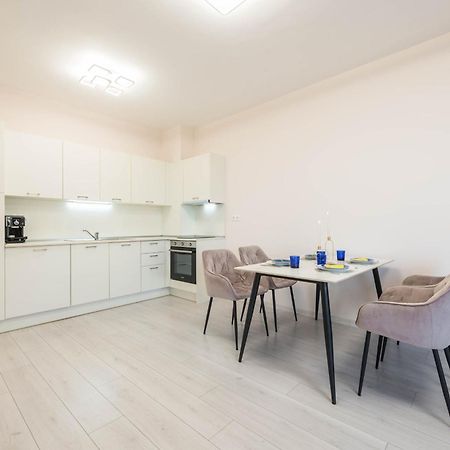 Luxurious And Panoramic Apartments At The Beach In La Mer Complex Golden Sands Exterior foto