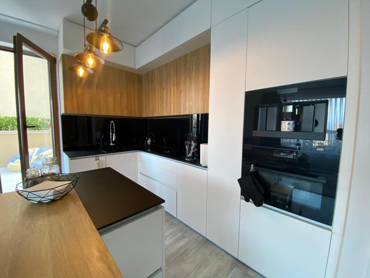 Luxurious And Panoramic Apartments At The Beach In La Mer Complex Golden Sands Exterior foto