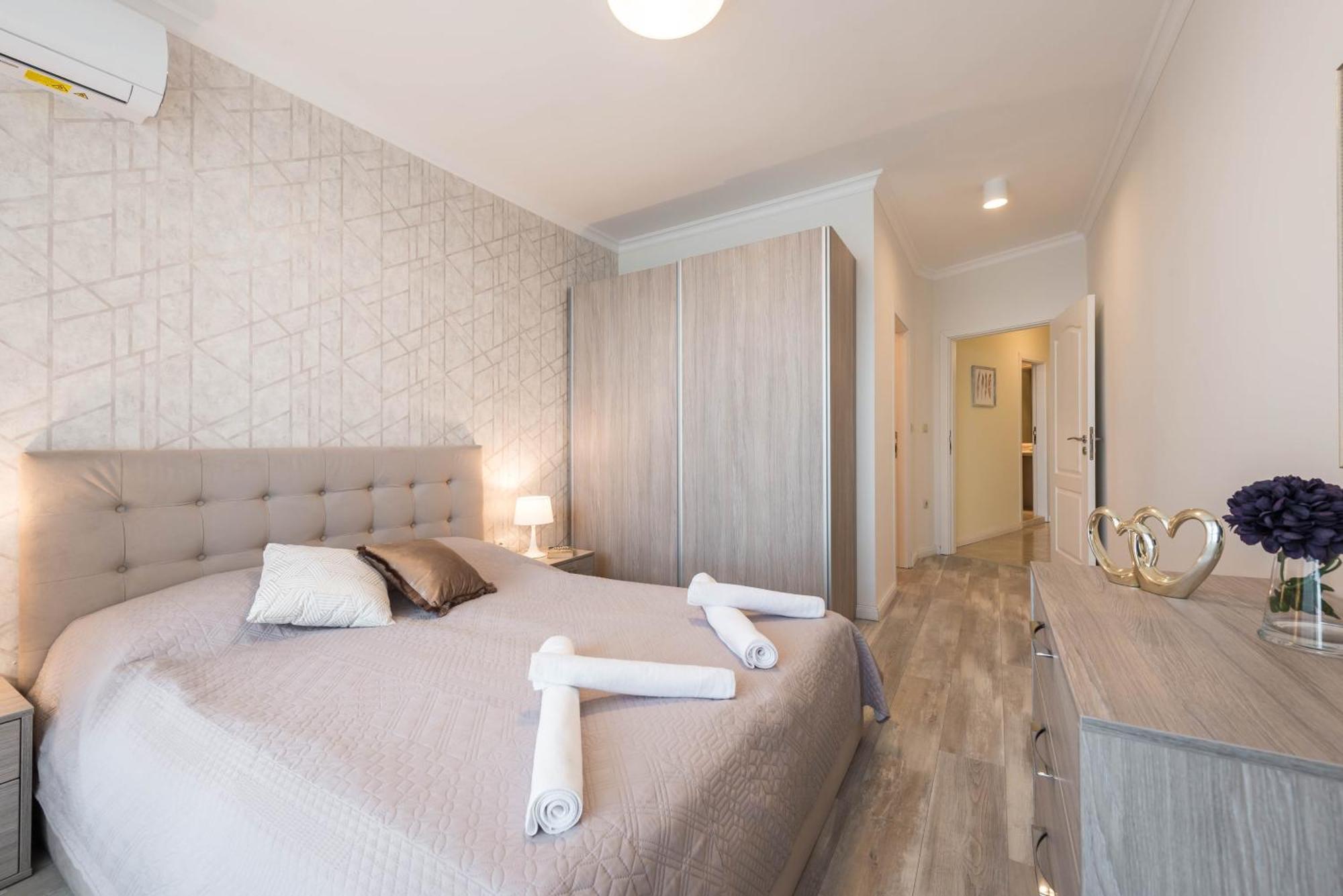 Luxurious And Panoramic Apartments At The Beach In La Mer Complex Golden Sands Exterior foto